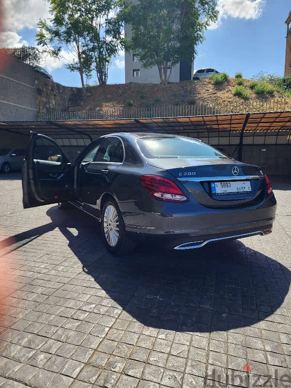 Mercedes-Benz C-Class 2016 10