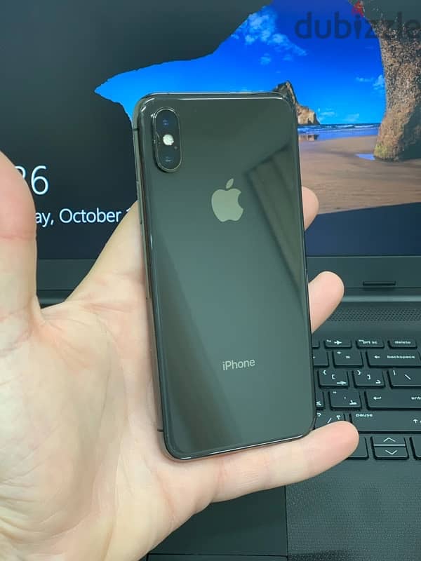 iPhone Xs 0