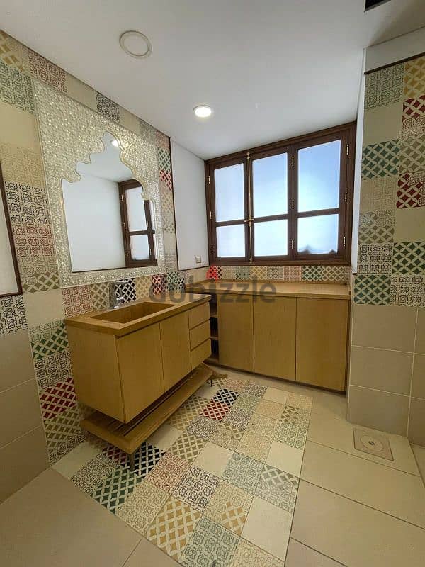 OFFICE FOR RENT IN ADLIEH/ Adliyeh مكتب للايجار في العادلية 3