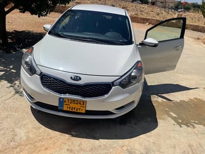 Kia Forte 5 ex mod 2016 mfawale ajnabye tsjel 3la 1500 super ndefe