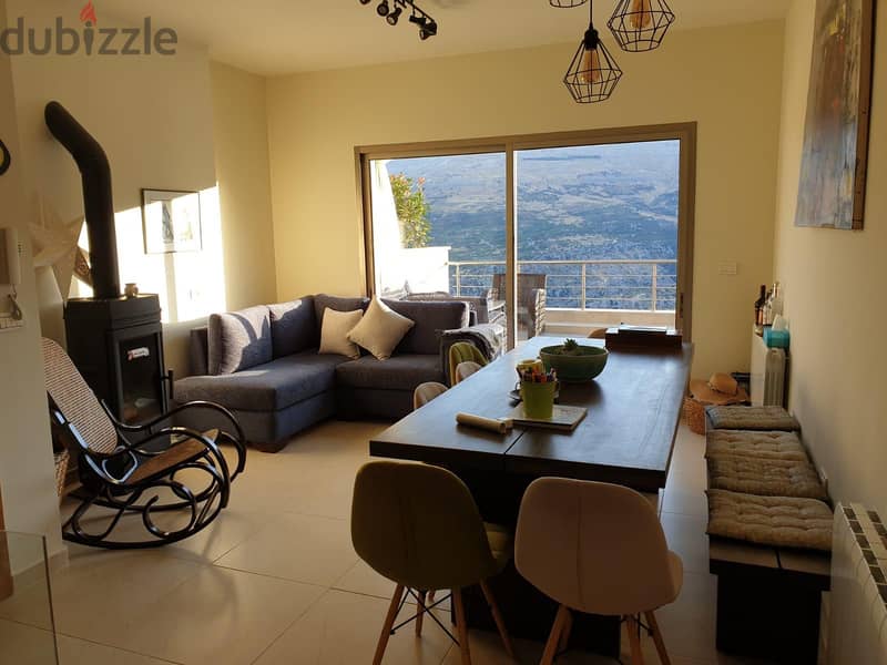 Duplex with gorgeous view of Sannine Mountains, 5 min from ski slopes 2