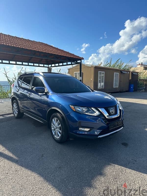 Nissan Rogue 2017 ajnabe 1