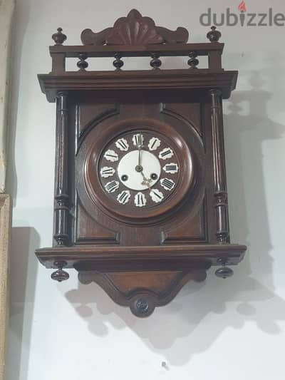 antique french clock 19 century, working in good condition