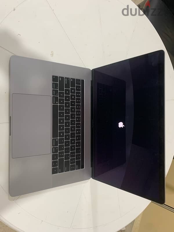 macbook pro 2