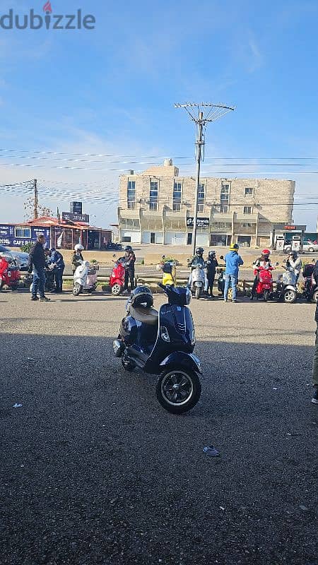 Vespa 150 – Original Midnight Blue, Perfect Condition + Extras 5