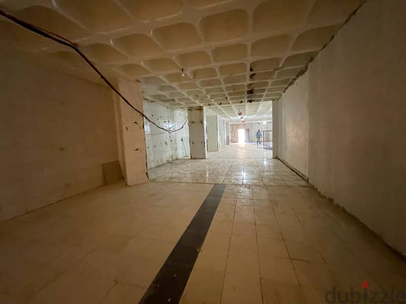 JH24-3680 Ground Level Showroom / Warehouse  850m for rent in Dbayeh 2