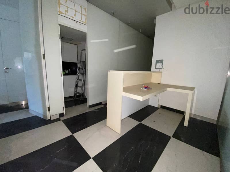 Office for Rent in Jounieh/ Furnished 110 SQM - مكتب للايجار في جونيه 3