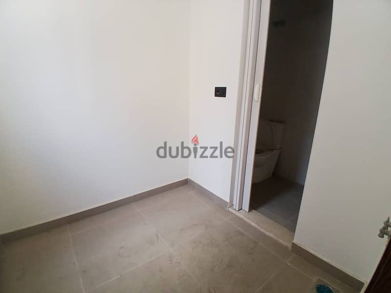 Apartment For sale In Rawche شقة للبيع في الروشة 8