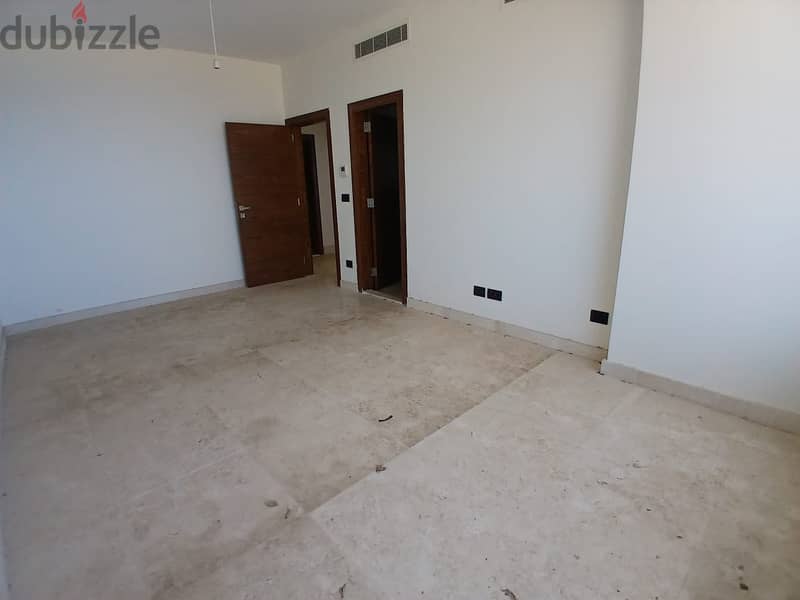 Apartment For sale In Rawche شقة للبيع في الروشة 12