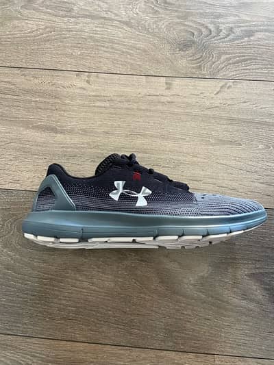 Under Armour UA Remix 2.0 Size 44