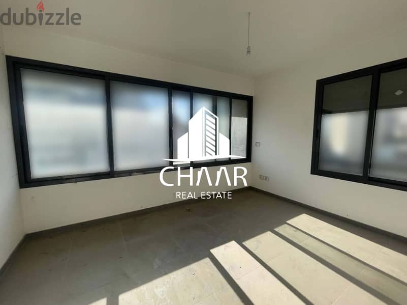 #R2140 - Apartment for Sale in Achrafieh شقة للبيع في الاشرفية 1