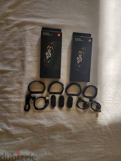 xiaomi smart band 7 mi band 7 and 5 with 4 charger, 4 straps and boxes