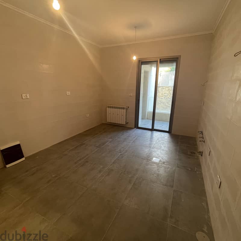 Apartment for sale in Ain Aar شقة للبيع في عين عار 3