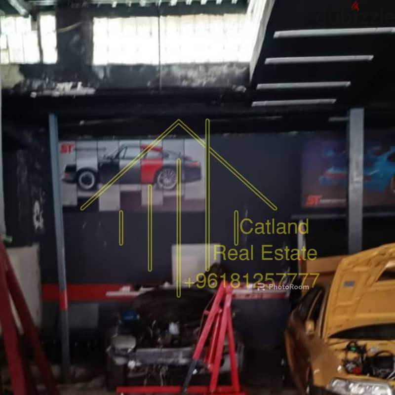 Garage for Rent in Dora  جاراج للأجار في الدورة 2