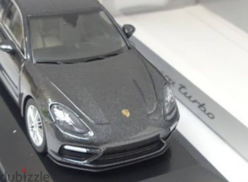 Porsche Panamera Turbo diecast car model 1;43 1