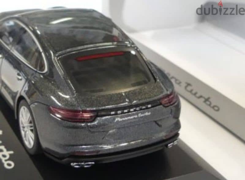 Porsche Panamera Turbo diecast car model 1;43 2