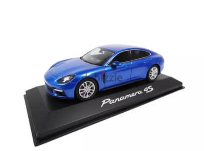 Porsche Panamera 4S diecast car model 1;43.