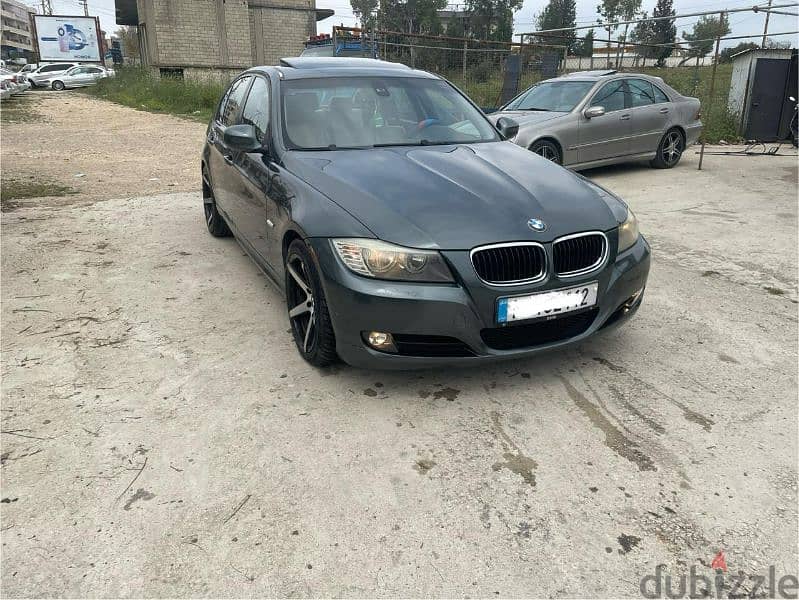 BMW 3-Series 2009 1