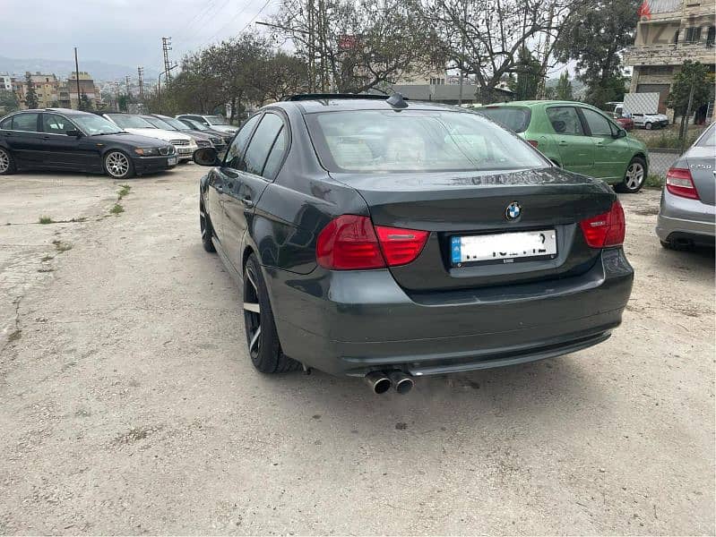 BMW 3-Series 2009 3