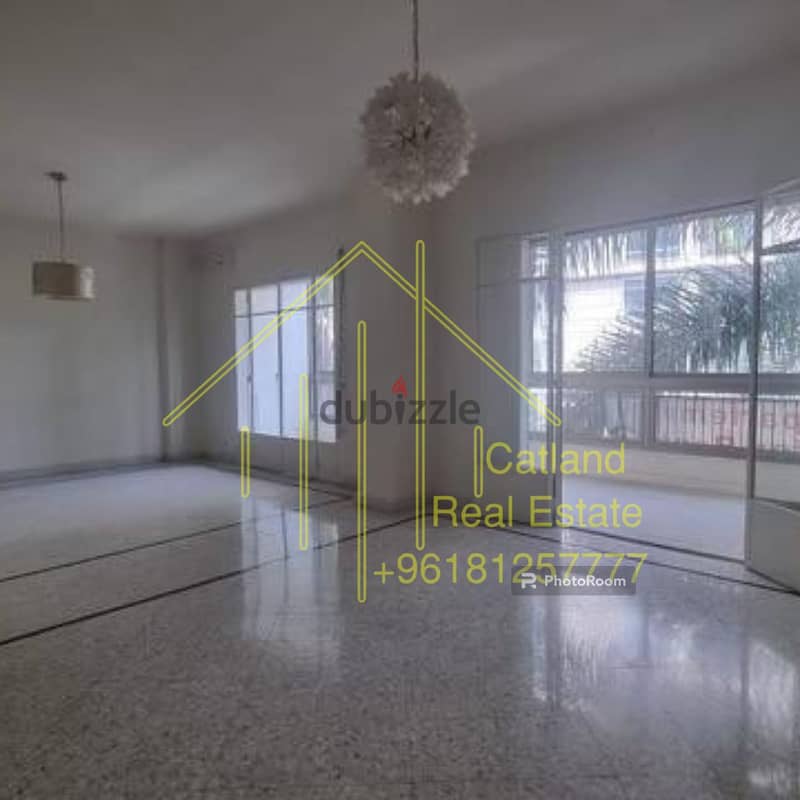 Rent Apart in Ashrafiye شقة للأجار في الأشرفية 1000$ غير مفروشة 8