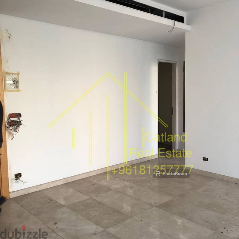 Apartment for Sale in Achrafieh شقة للبيع في الأشرفية 5