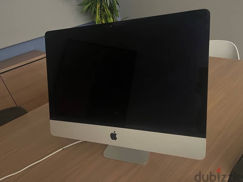 2013 imac good condition 21.5 inch 128 gb storage with mouse and keyba 1