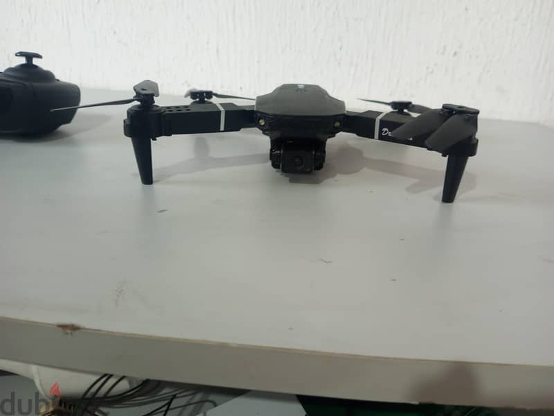 E88 PRO drone with camera - Good condition 4