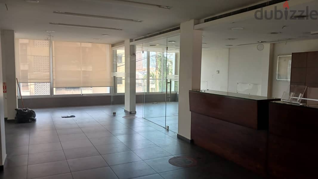 L16233-A Stand Alone Showroom For Sale On The Main Road Of Elissar 5