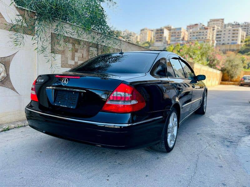 Mercedes-Benz E-Class 2006 1