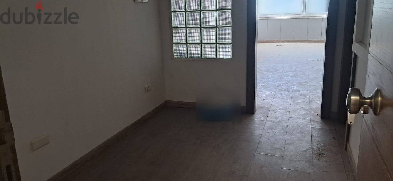 Office for rent in Mar Mikhael مكتب للإيجار في مار مخايل 1