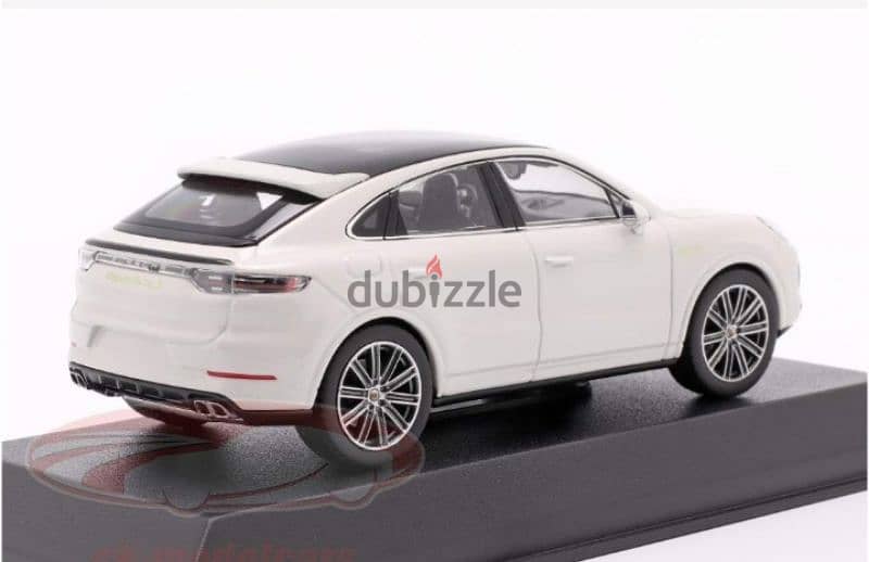 Cayenne Turbo S e-hybrid Coupe diecast car model 1;43 3