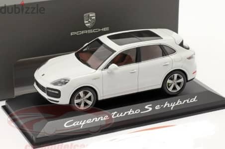 Cayenne Turbo S e-hybrid diecast car model 1;43.