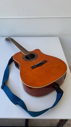 Fender t-bucket-300ce amb acoustic guitar 0