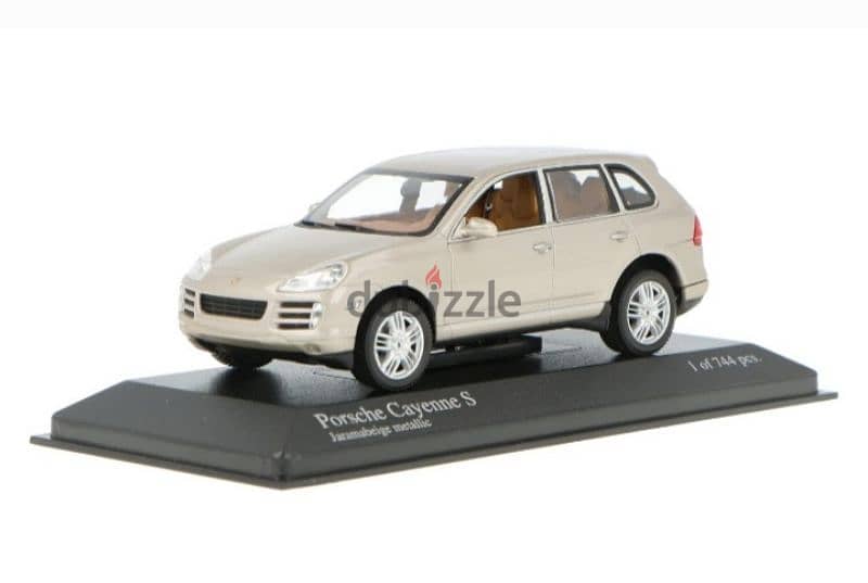 Porsche Cayenne S diecast car model 1;43. 1