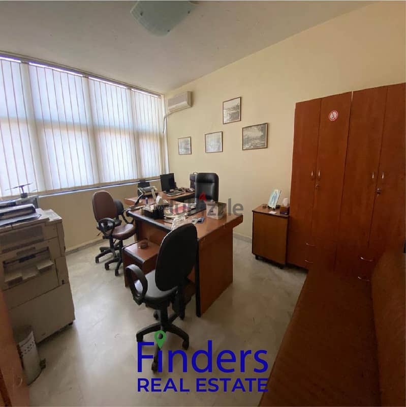 Office For Rent in Jdeideh! | مكتب للإيجار في الجديدة 4