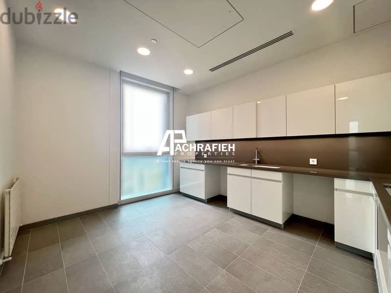 HOT DEAL! - Apartment for Sale in Achrafieh - شقة للبيع في الأشرفية 4