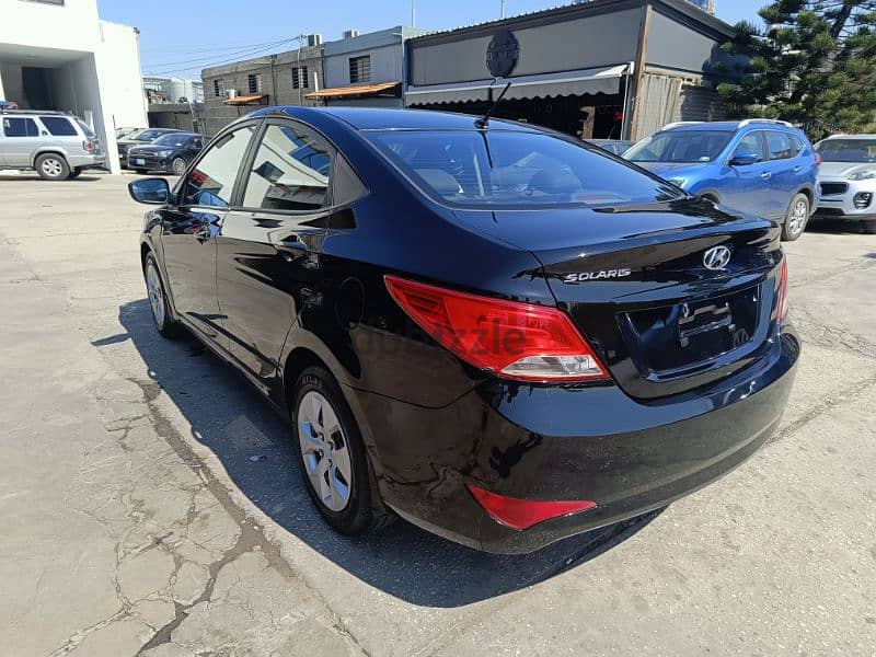 Hyundai Solaris 2018 3