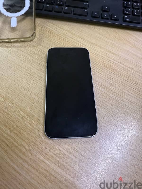 iPhone 15 128GB 0