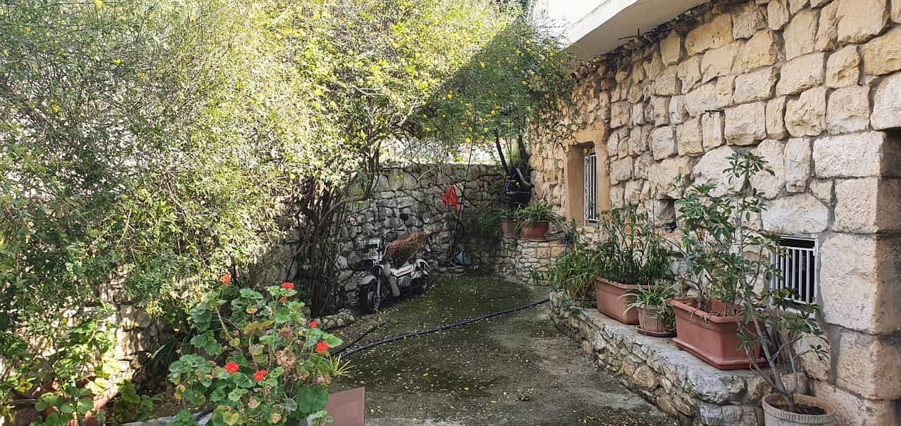 Independent house for sale in Batroun بيت مستقل للبيع في بترون 3