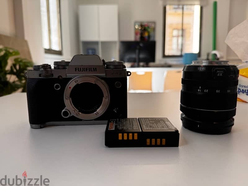 FujiFilm X-T3 Mirrorless Digital Camera 0