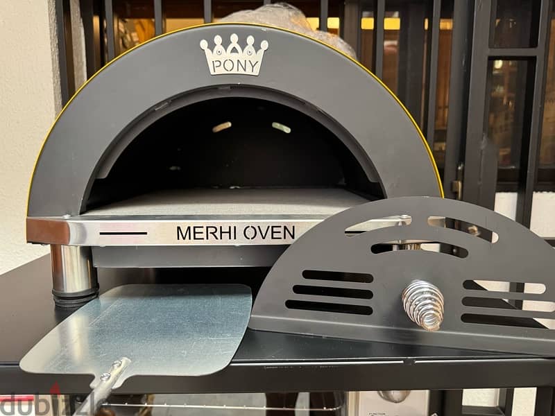 oven (gaz)  brand new 2