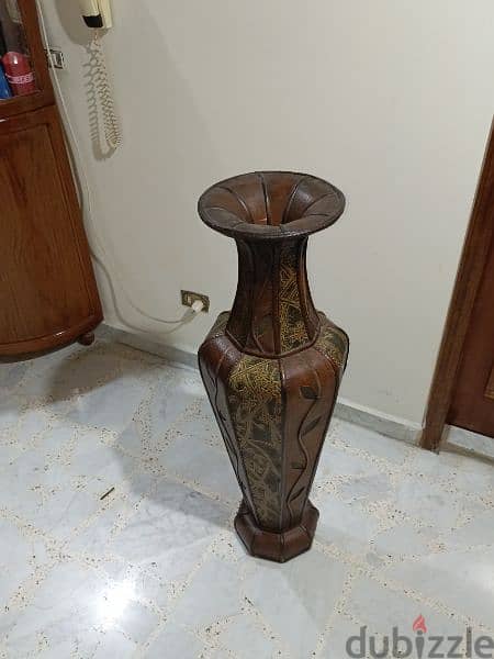 wooden big long vase 1