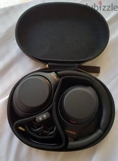 Sony WH-1000XM4 Headphones 0