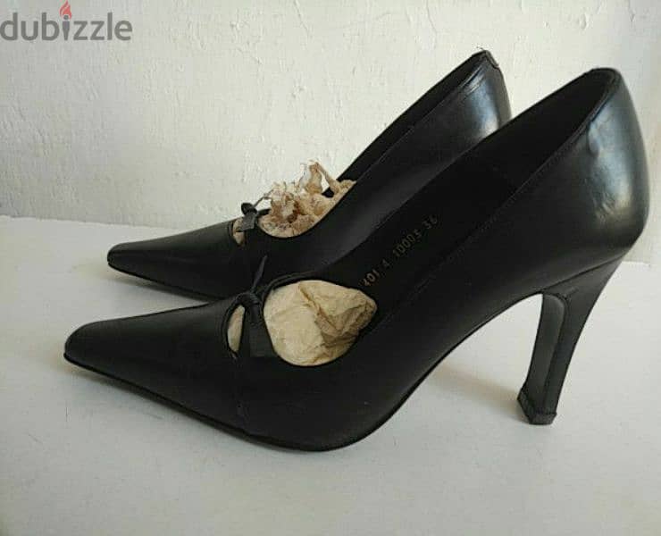 Guy Laroche shoes (knot) - Not Negotiable 1