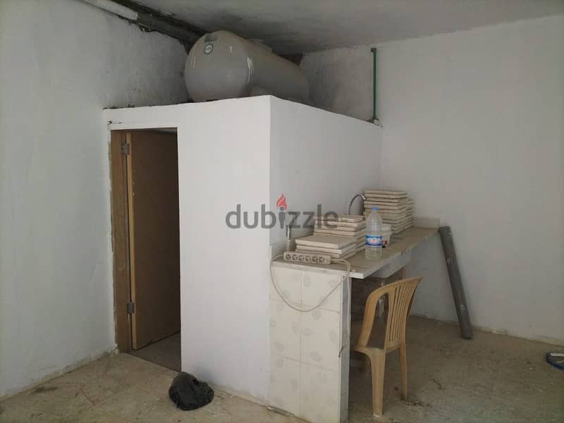 140 SQM Prime Location Used Warehouse in Hadath, Baabda 1