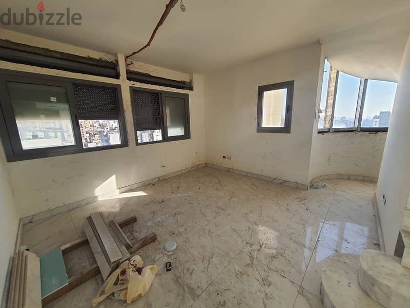 Duplex for rent in Mazraa, Beirut دوبلكس للإيجار في المزرعة، بيروت 8