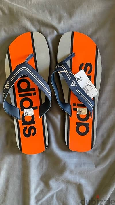 adidas flip flop