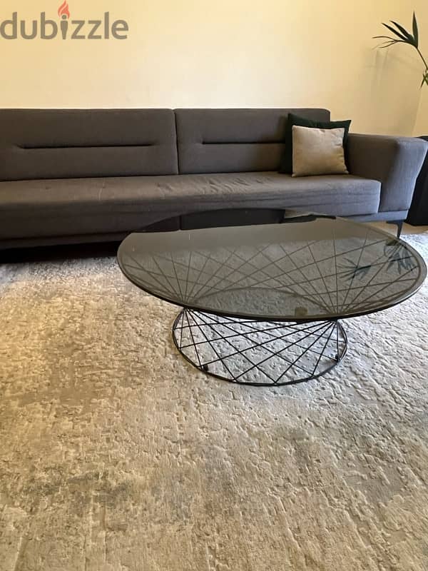 living room for sale with round table 1