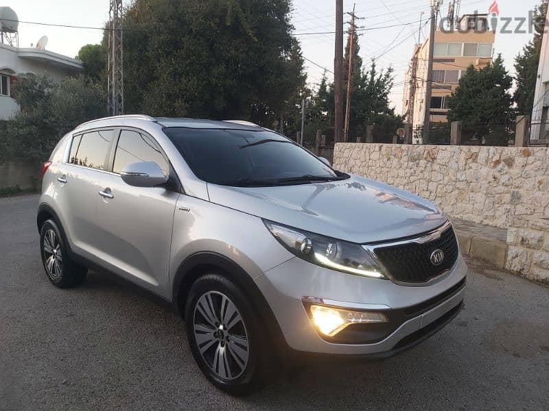 2014 Kia Sportage  4x4 Very Clean 1