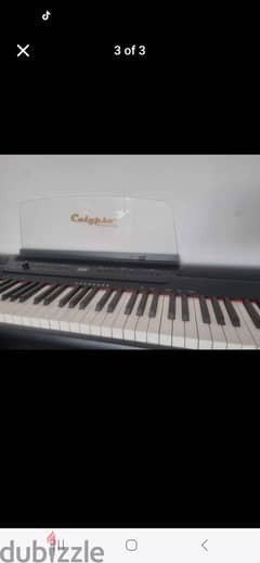 Piano used like new made in canada 0